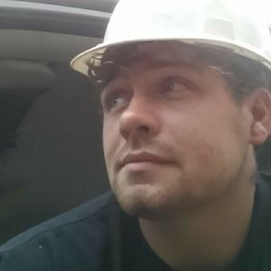 Meet your Posher, Levi